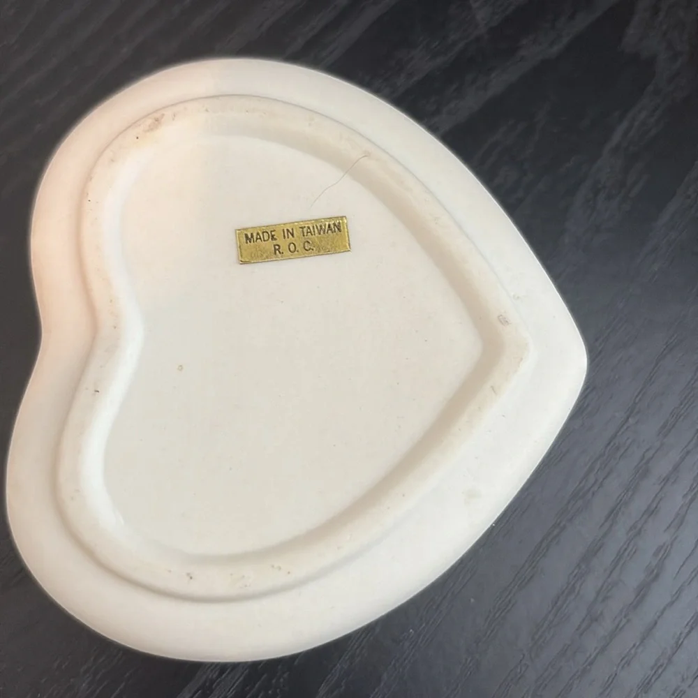 Heart-Shaped Floral Ceramic Trinket Box